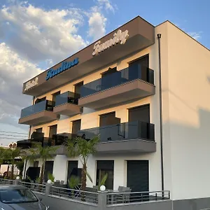  Ξενοδοχείο με διαμερίσματα Radina Family